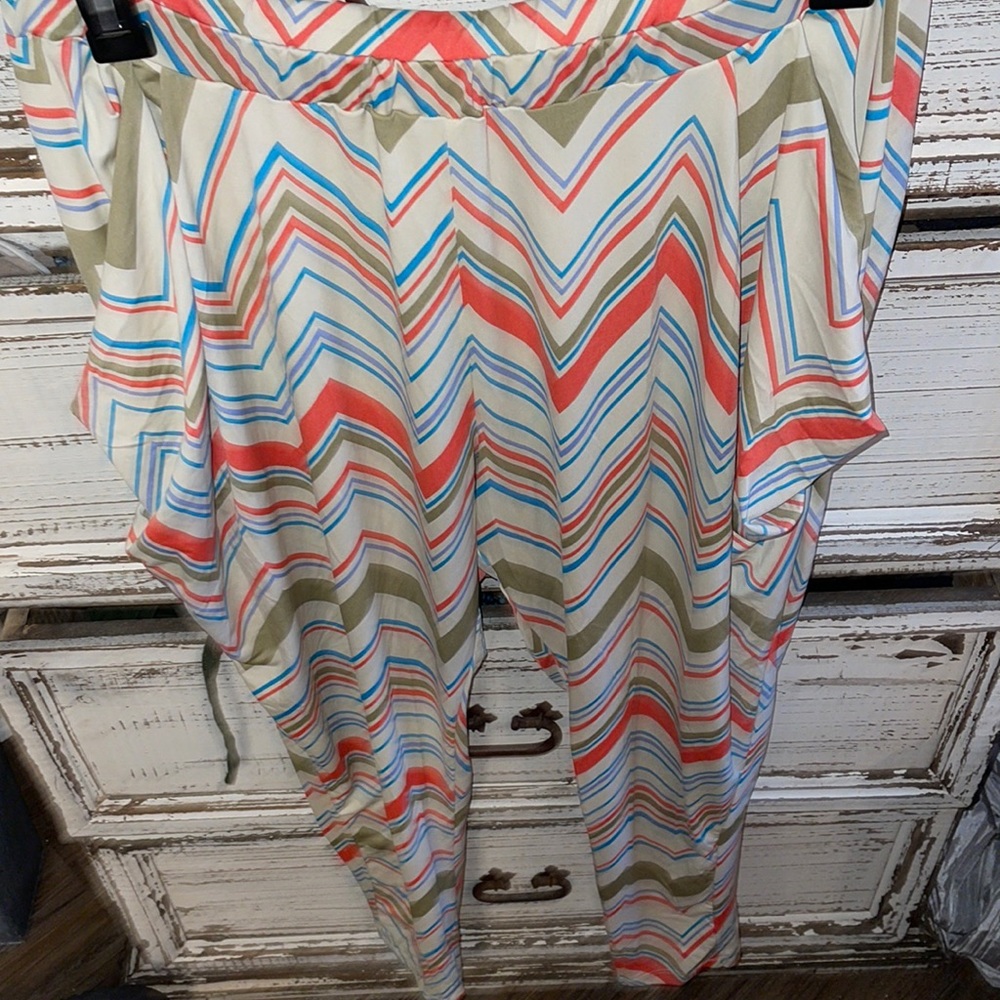 Blush cute new beige with orange and blue stripes size 2x cute